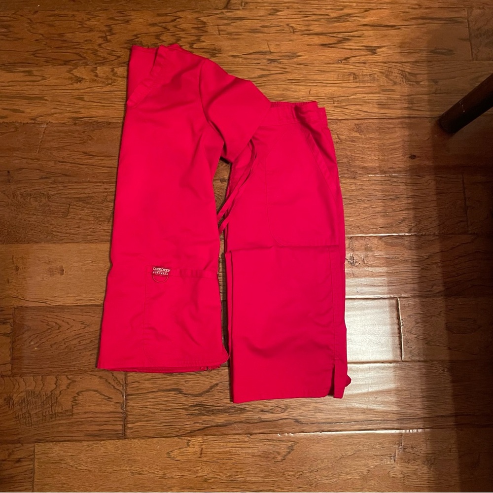 Red Cherokee scrub set